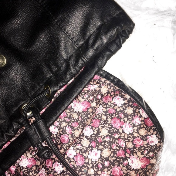 Backpack - Picture 2 of 2